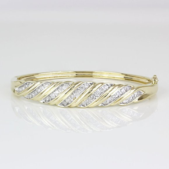 Heng Ngai Jewelry - 10k Yellow Gold Diamond Wave Anniversary Bangle Bracelet by Heng Ngai